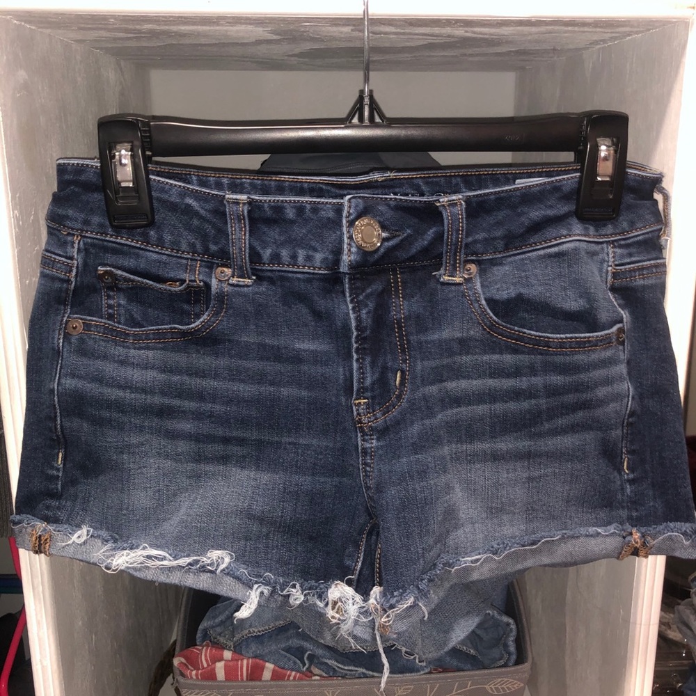 AE stretchy shorts